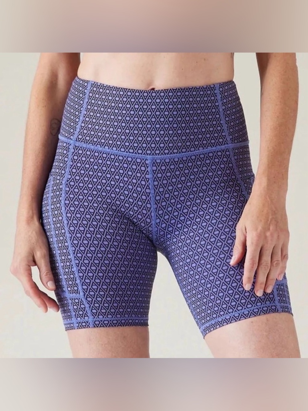 NWT Athleta Ultimate Stash Monogram Shorts 7” Blue Black XS